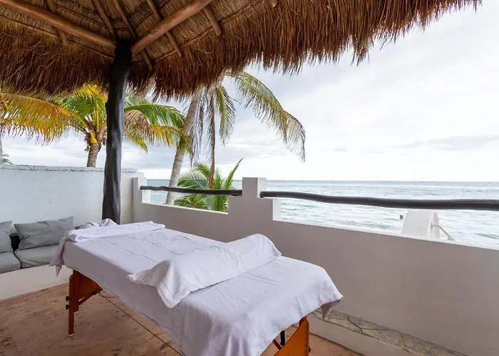 Karina-luxury Beachfront Retreat Villa Puerto Morelos