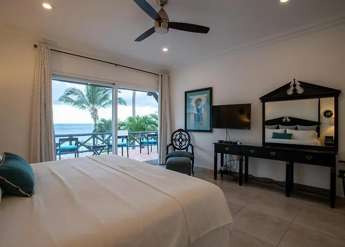 Villa Karina-luxury Beachfront Retreat Puerto Morelos