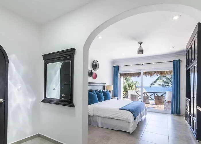 Karina-luxury Beachfront Retreat Villa Puerto Morelos