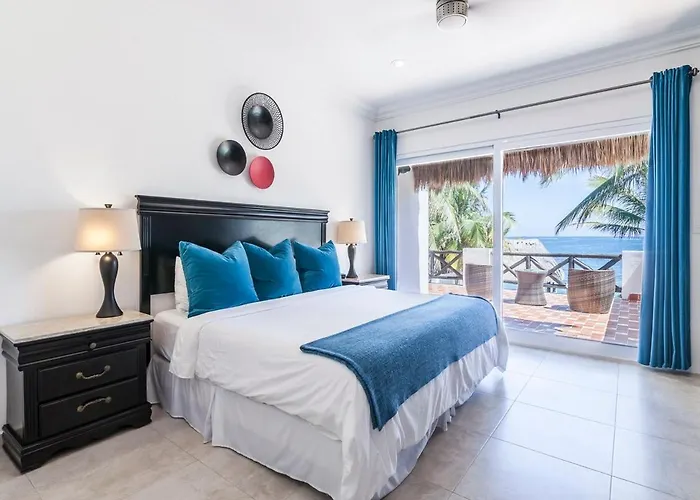 Karina-luxury Beachfront Retreat
