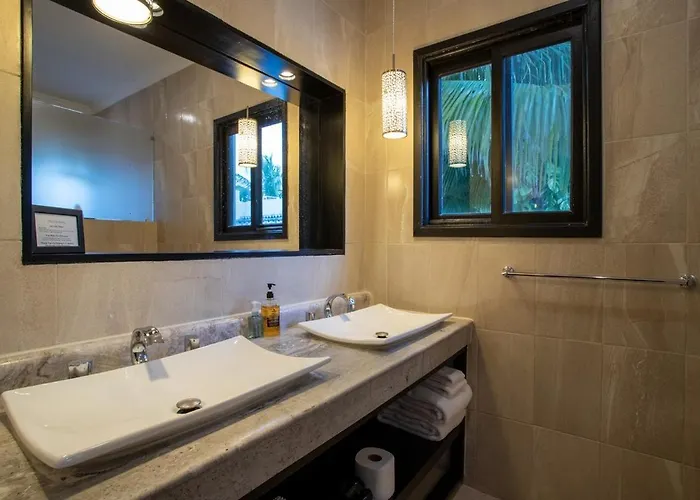 Karina-luxury Beachfront Retreat Puerto Morelos
