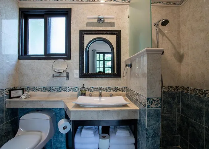 Karina-luxury Beachfront Retreat Villa *